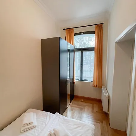 Hochwertig Ausgest. App. Mit Wlan Und Kostenl. Stellplatz Holiday home *